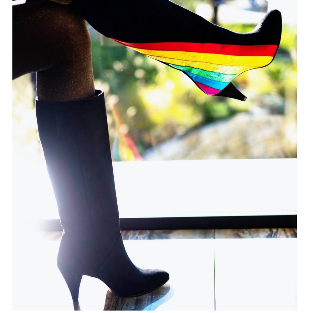 Rainbow 🌈 boots - Picture 2 of 14
